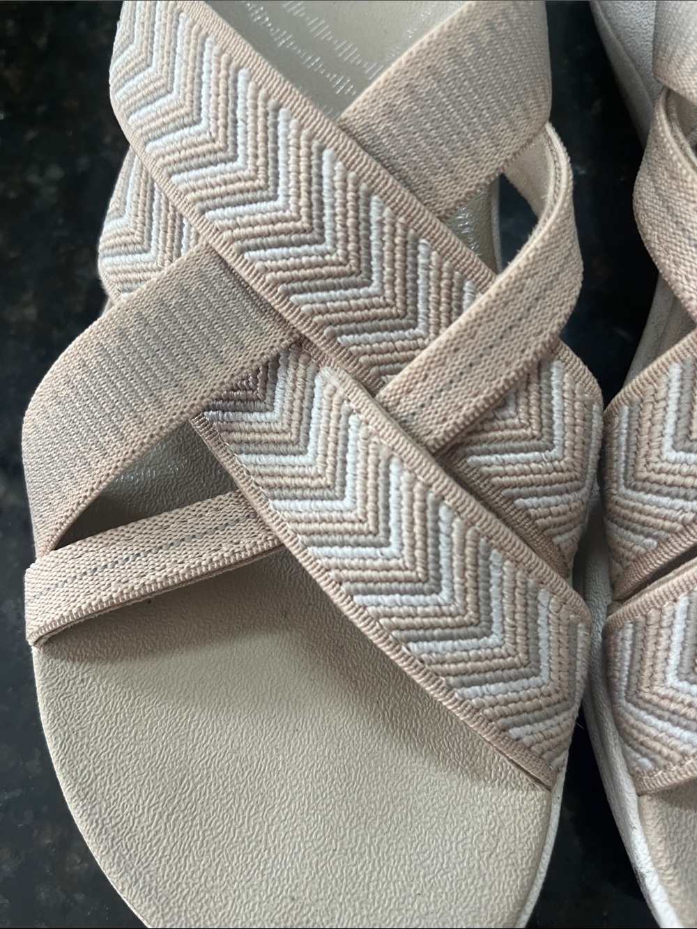 Clarks Cloudsteppers Women's Taupe Crossband Slide Sandals - Picture 3 of 8